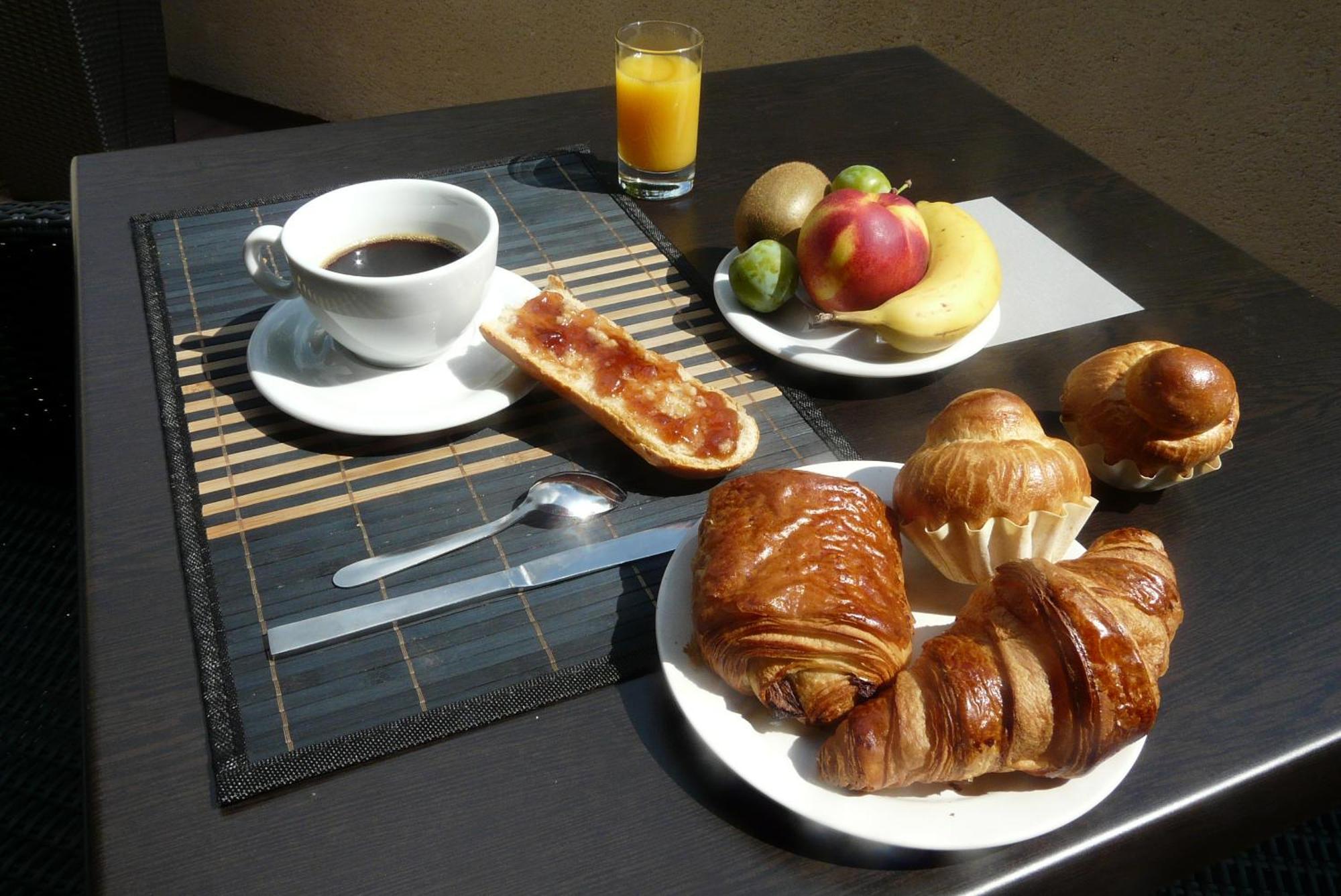 Brit Hotel Du Ban Chaudes-Aigues Εξωτερικό φωτογραφία