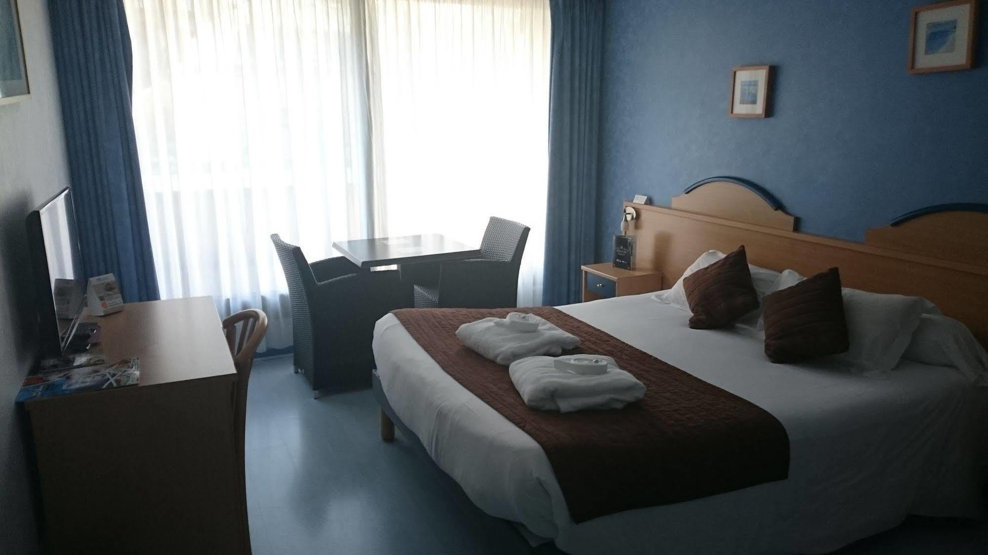 Brit Hotel Du Ban Chaudes-Aigues Εξωτερικό φωτογραφία