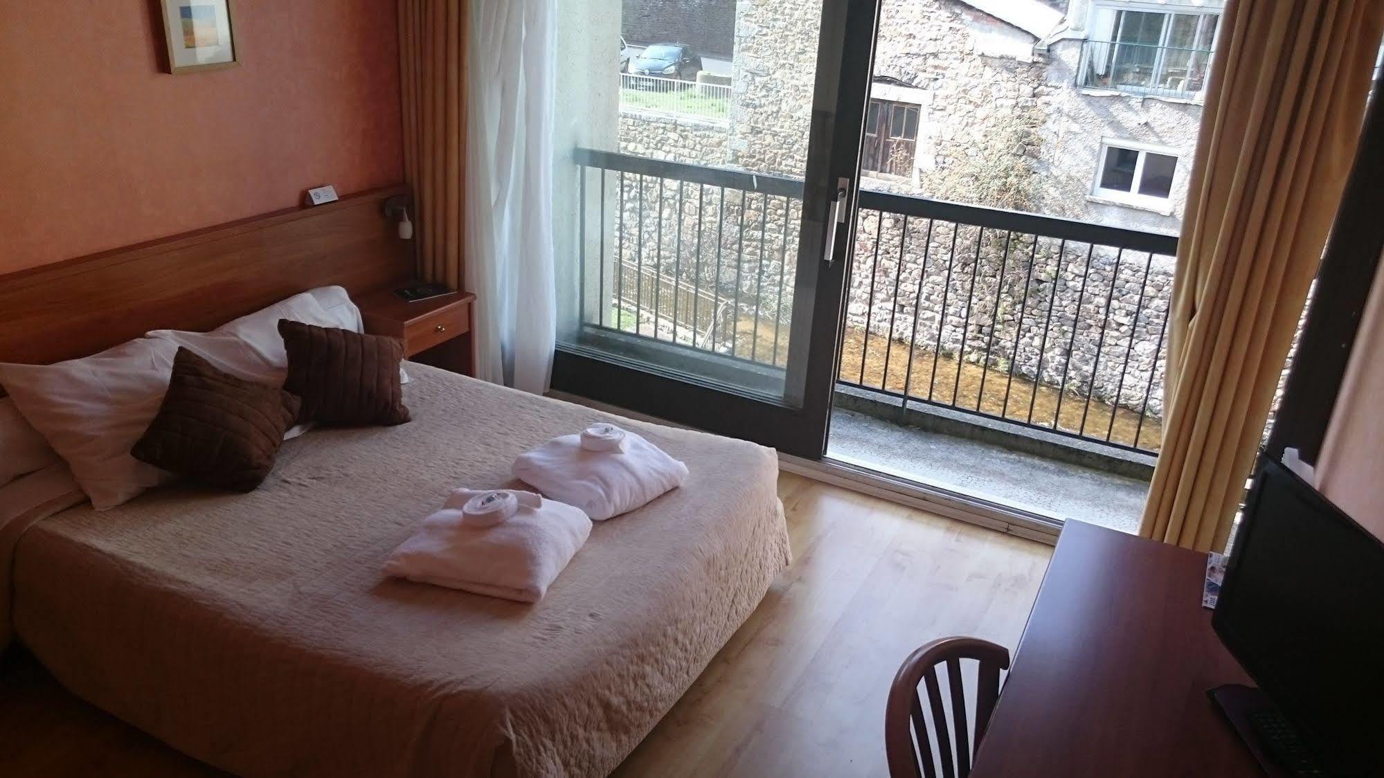 Brit Hotel Du Ban Chaudes-Aigues Εξωτερικό φωτογραφία